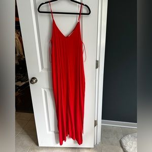 NWT S/M adjustable straps floor length (5’8ref) Lovestitch dress